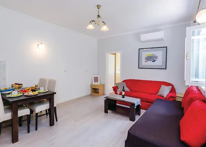 公寓 One-bedroom Bosanka 08 *