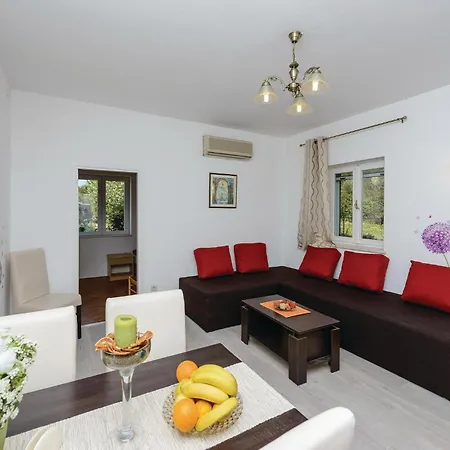 Apartamento One-bedroom Bosanka 08